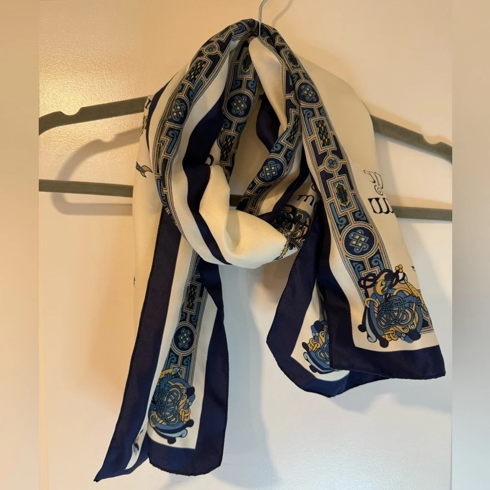 Celtic Renaissance Design Rectangle Scarf in Cream & Blue